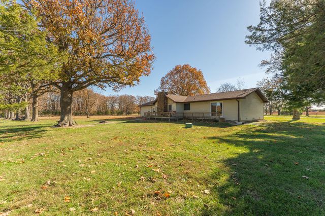 277 Bison Road, Seymour, MO 65746