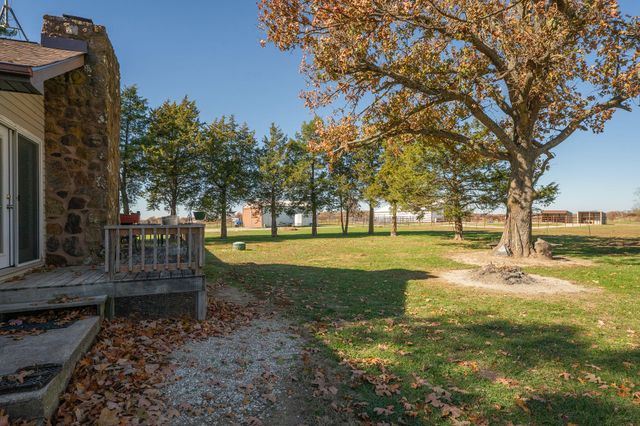 277 Bison Road, Seymour, MO 65746