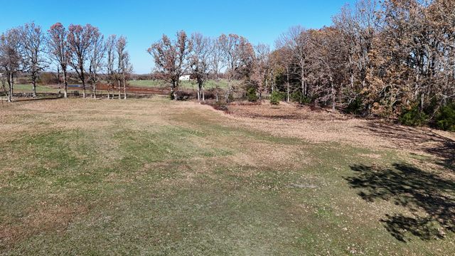 277 Bison Road, Seymour, MO 65746