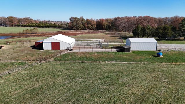 277 Bison Road, Seymour, MO 65746