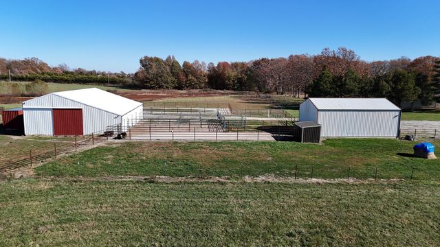 277 Bison Road, Seymour, MO 65746