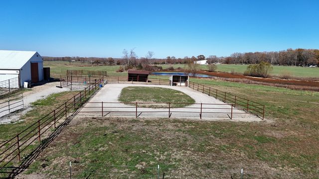 277 Bison Road, Seymour, MO 65746