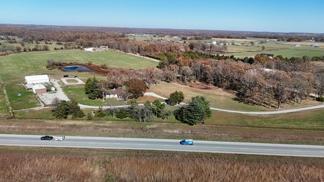 277 Bison Road, Seymour, MO 65746