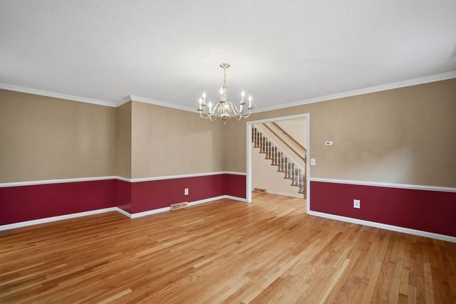 20 Shirley St, Wilbraham, MA 01095