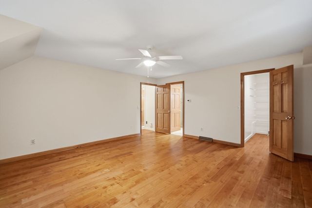 20 Shirley St, Wilbraham, MA 01095