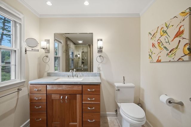 20 Shirley St, Wilbraham, MA 01095