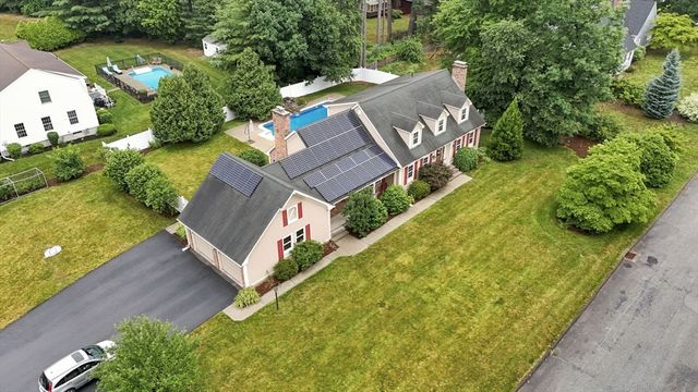 20 Shirley St, Wilbraham, MA 01095