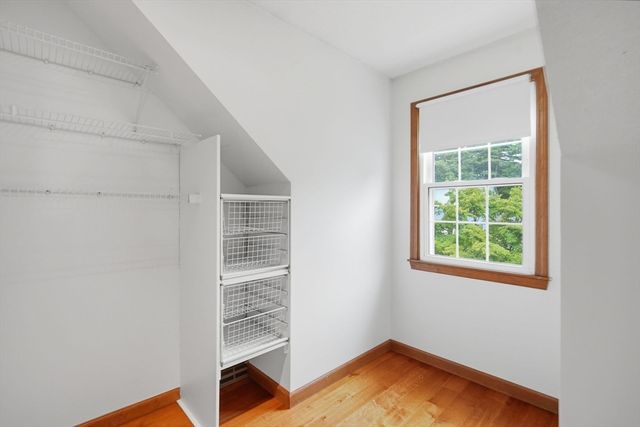 20 Shirley St, Wilbraham, MA 01095