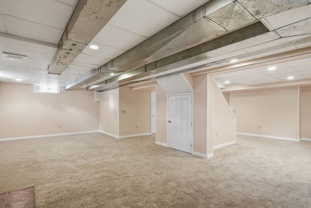 20 Shirley St, Wilbraham, MA 01095