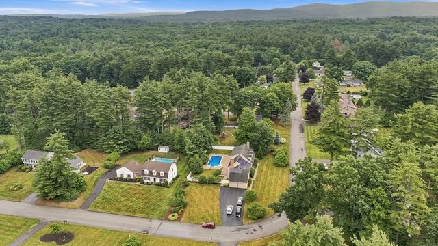 20 Shirley St, Wilbraham, MA 01095