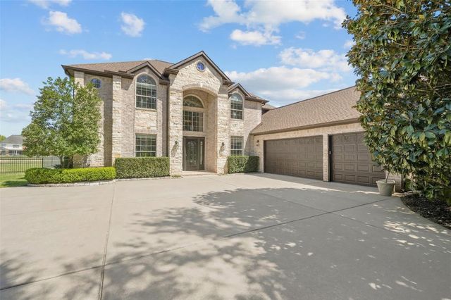 4302 Weston Drive, Fulshear, TX 77441