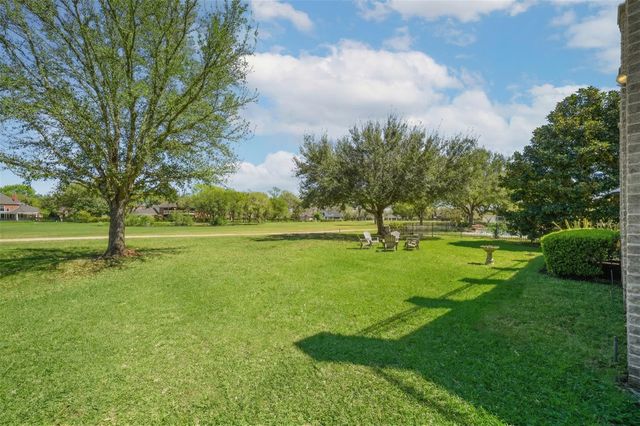 4302 Weston Drive, Fulshear, TX 77441