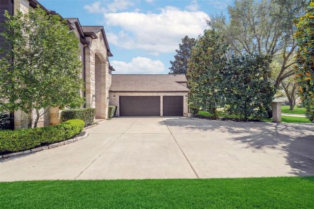 4302 Weston Drive, Fulshear, TX 77441