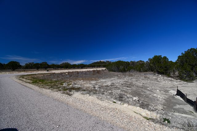 665 Cool Creek Rd, Camp Verde, TX 78010