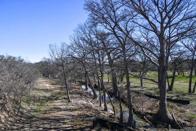 665 Cool Creek Rd, Camp Verde, TX 78010