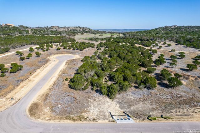 665 Cool Creek Rd, Camp Verde, TX 78010