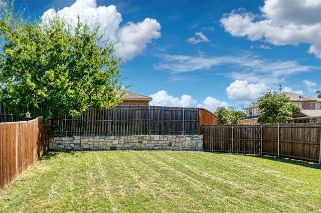 366 Schirra Court, Lavon, TX 75166