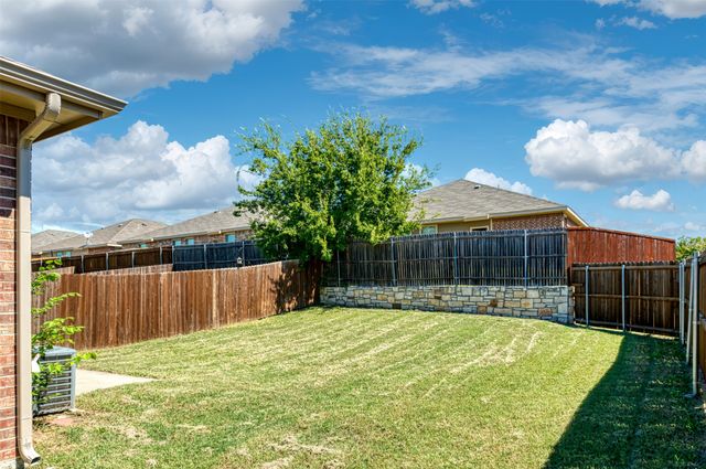 366 Schirra Court, Lavon, TX 75166