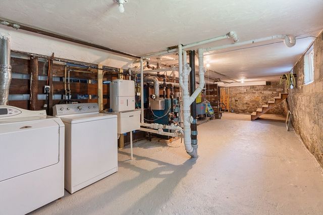 223 Lakeview Ave 223, Cambridge, MA 02138