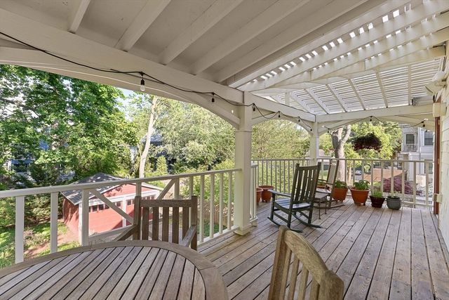 223 Lakeview Ave 223, Cambridge, MA 02138