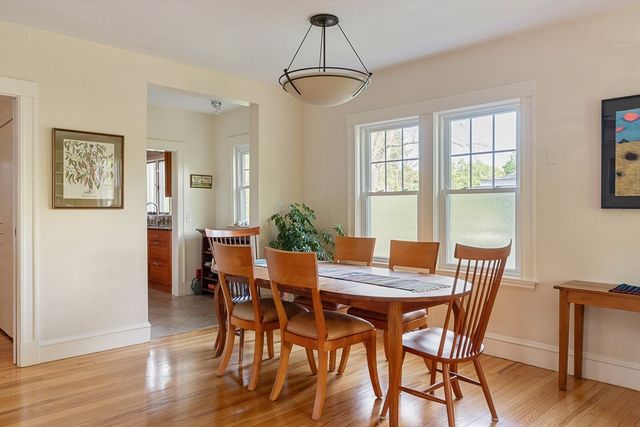 223 Lakeview Ave 223, Cambridge, MA 02138