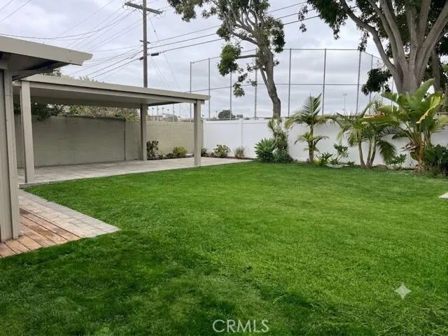886 Joann Street, Costa Mesa, CA 92627
