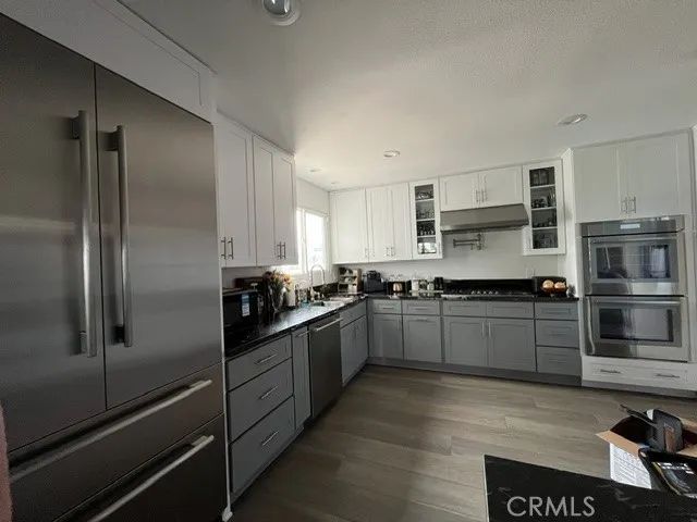 886 Joann Street, Costa Mesa, CA 92627