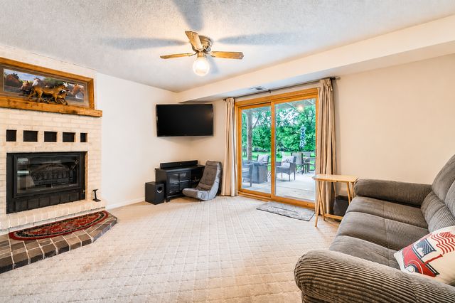 14890 Country Road, Rogers, MN 55374