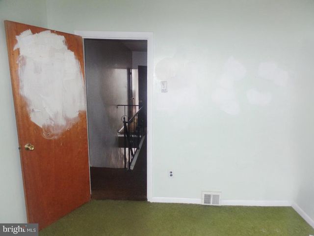 3460 ALMOND ST, Philadelphia, PA 19134
