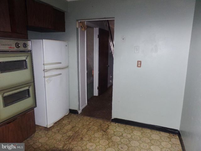 3460 ALMOND ST, Philadelphia, PA 19134