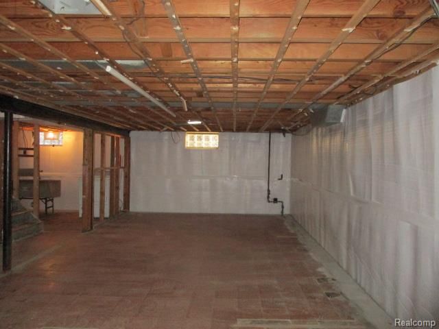 17618 Sumner, Redford, MI 48240