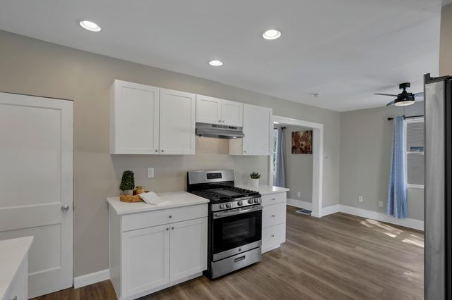 533 E Jenkins Avenue, Columbus, OH 43207