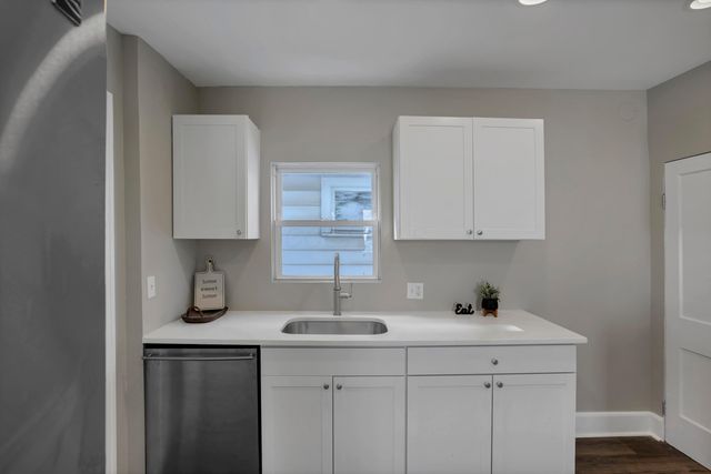 533 E Jenkins Avenue, Columbus, OH 43207