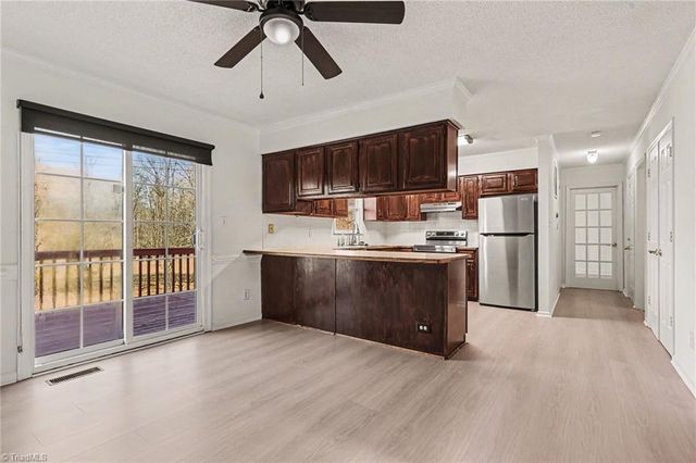 3226 Derby Circle, High Point, NC 27265