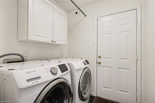 3226 Derby Circle, High Point, NC 27265