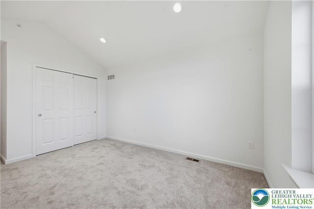 868 Veneto Court, Forks Twp, PA 18040