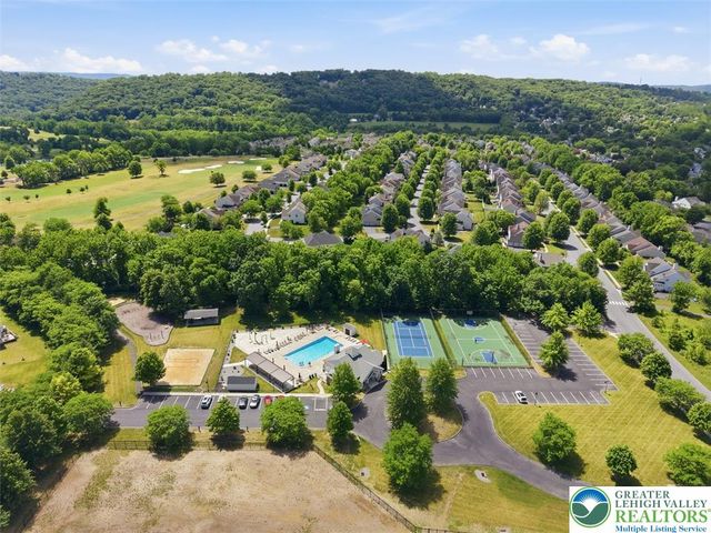 868 Veneto Court, Forks Twp, PA 18040