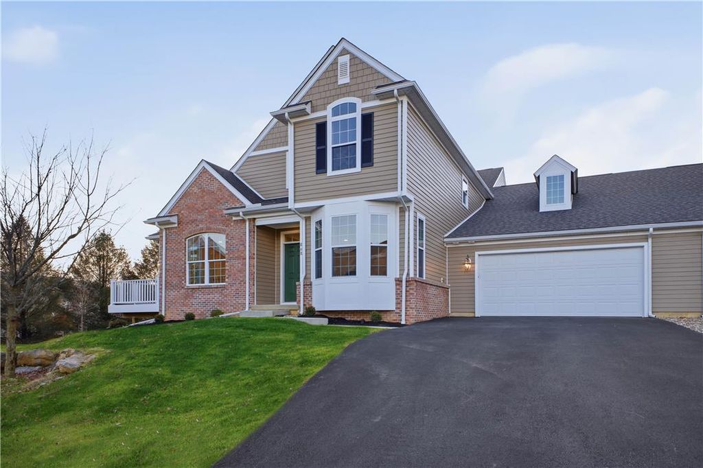 868 Veneto Court, Forks Twp, PA 18040