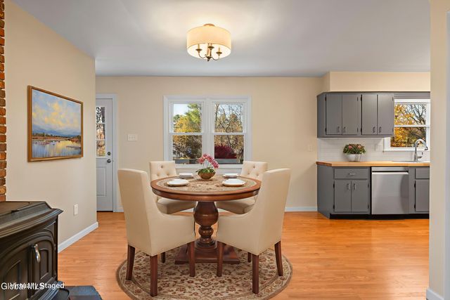 10 Dawn Drive, Glenville, NY 12302