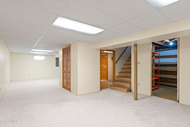 10 Dawn Drive, Glenville, NY 12302