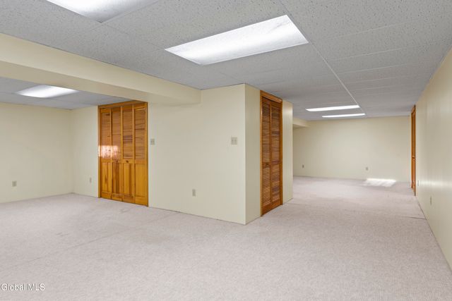 10 Dawn Drive, Glenville, NY 12302