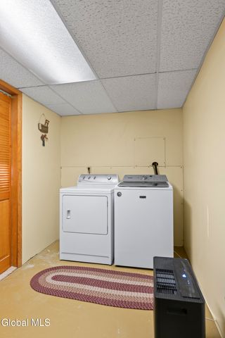 10 Dawn Drive, Glenville, NY 12302