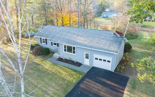 10 Dawn Drive, Glenville, NY 12302