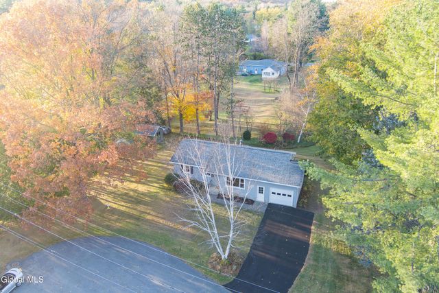 10 Dawn Drive, Glenville, NY 12302