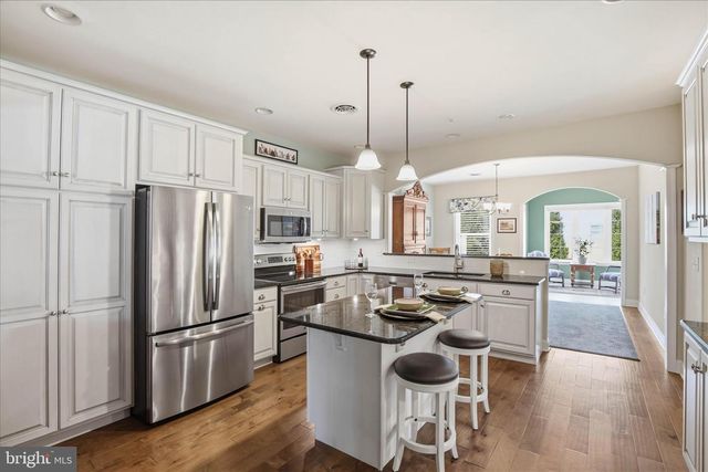 321 PIN OAK DR, Lititz, PA 17543