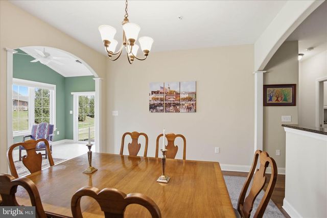 321 PIN OAK DR, Lititz, PA 17543