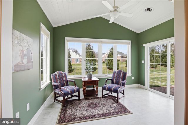 321 PIN OAK DR, Lititz, PA 17543