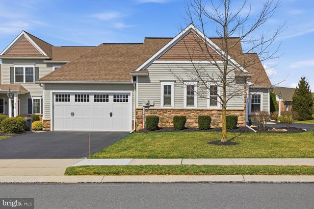 321 PIN OAK DR, Lititz, PA 17543