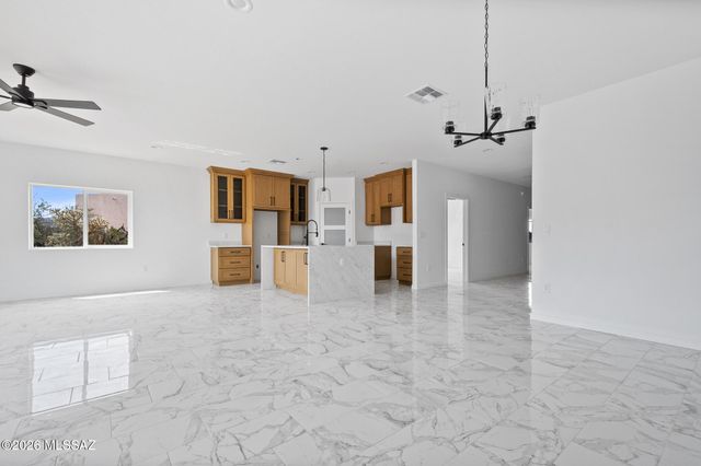 3355 W Jayte Court, Tucson, AZ 85745