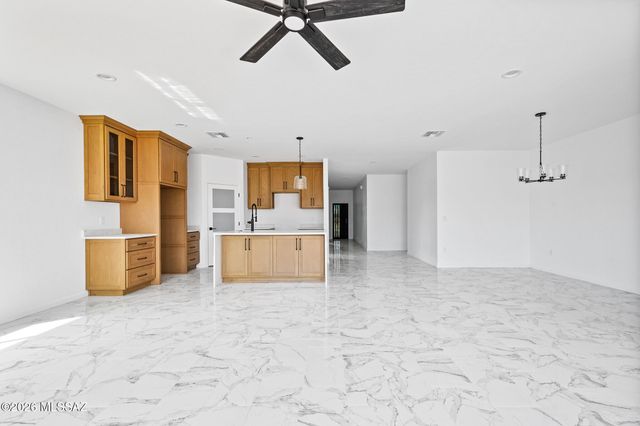 3355 W Jayte Court, Tucson, AZ 85745